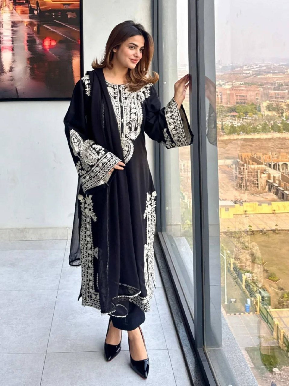 Ladyvastara Modern Ethnic Wear Organza Suit Set for Women
