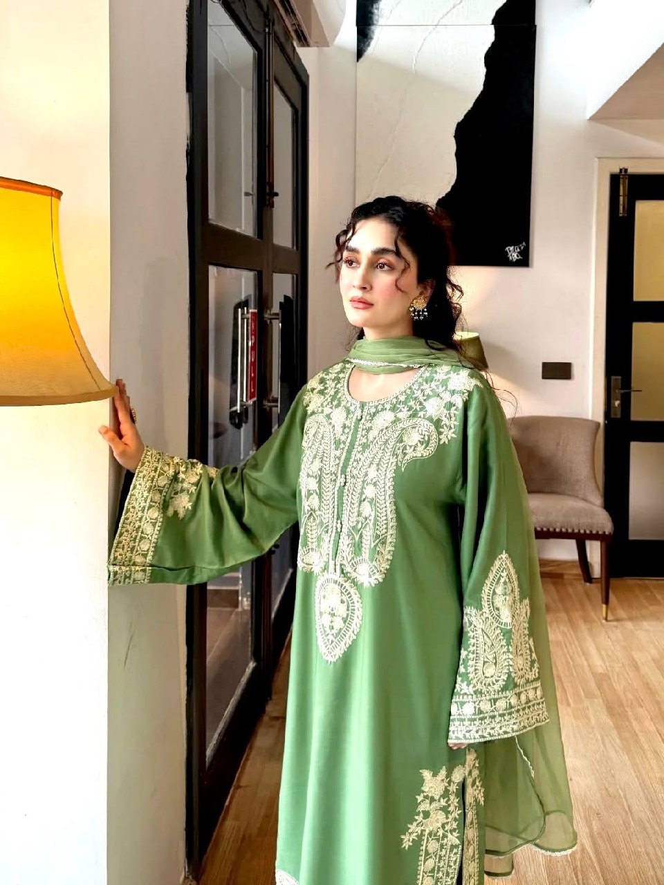 Ladyvastara Modern Ethnic Wear Organza Suit Set for Women