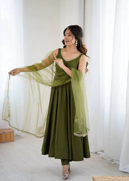 LadyVastara Premium Chanderi RomanSilk Anarkali with Soft Net Dupatta & Fancy Lace Work