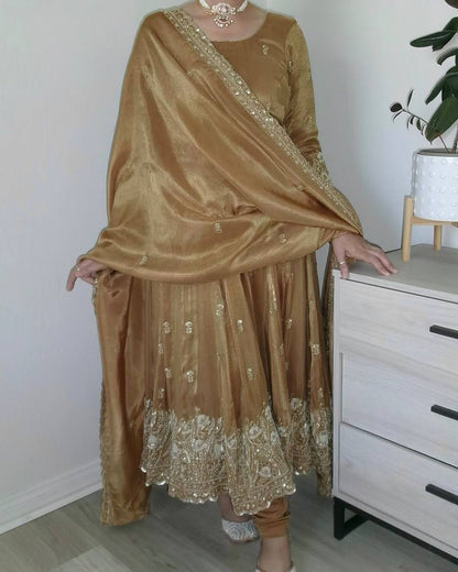 LadyVastara Stylish Anarkali Suit with Heavy Dupatta – Premium Collection