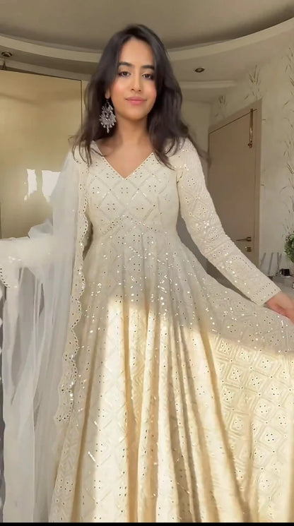 Lady Vastara Aniska Lakhnavi Embroidered Work Anarkali Suit Set