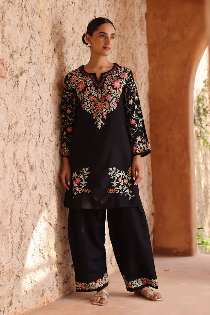 Ladyvastara Elegant Black Roman Silk Kashmiri Aari Kurta Set