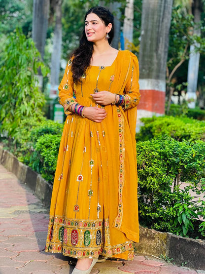 LadyVastara Royal Designer Anarkali Suit Set with Heavy Sequins & Embroidery Work