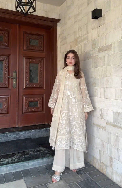 Lady Vastara Designer Georgette Suit Perfect for Every Occasion