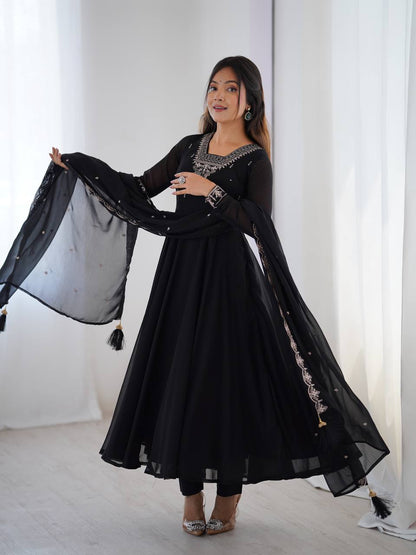 LadyVastara Heavy Embroidered Anarkali Suit with 6.5m Grand Flair & Zari Work