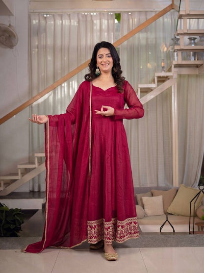 LadyVastara Heavy Crunchy Silk Embroidered Anarkali Kurta Set with Pant & Dupatta