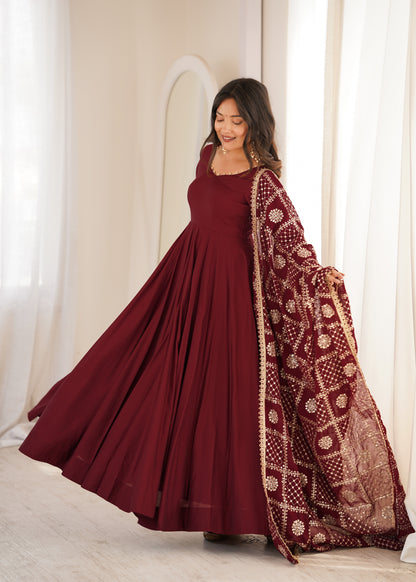 LadyVastara Premium Full Flare Anarkali Suit Set for Women