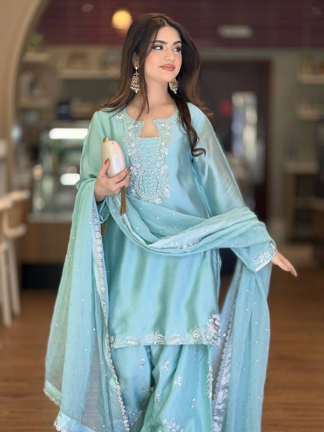Lady Vastara Premium Silk Suit That Turns Heads