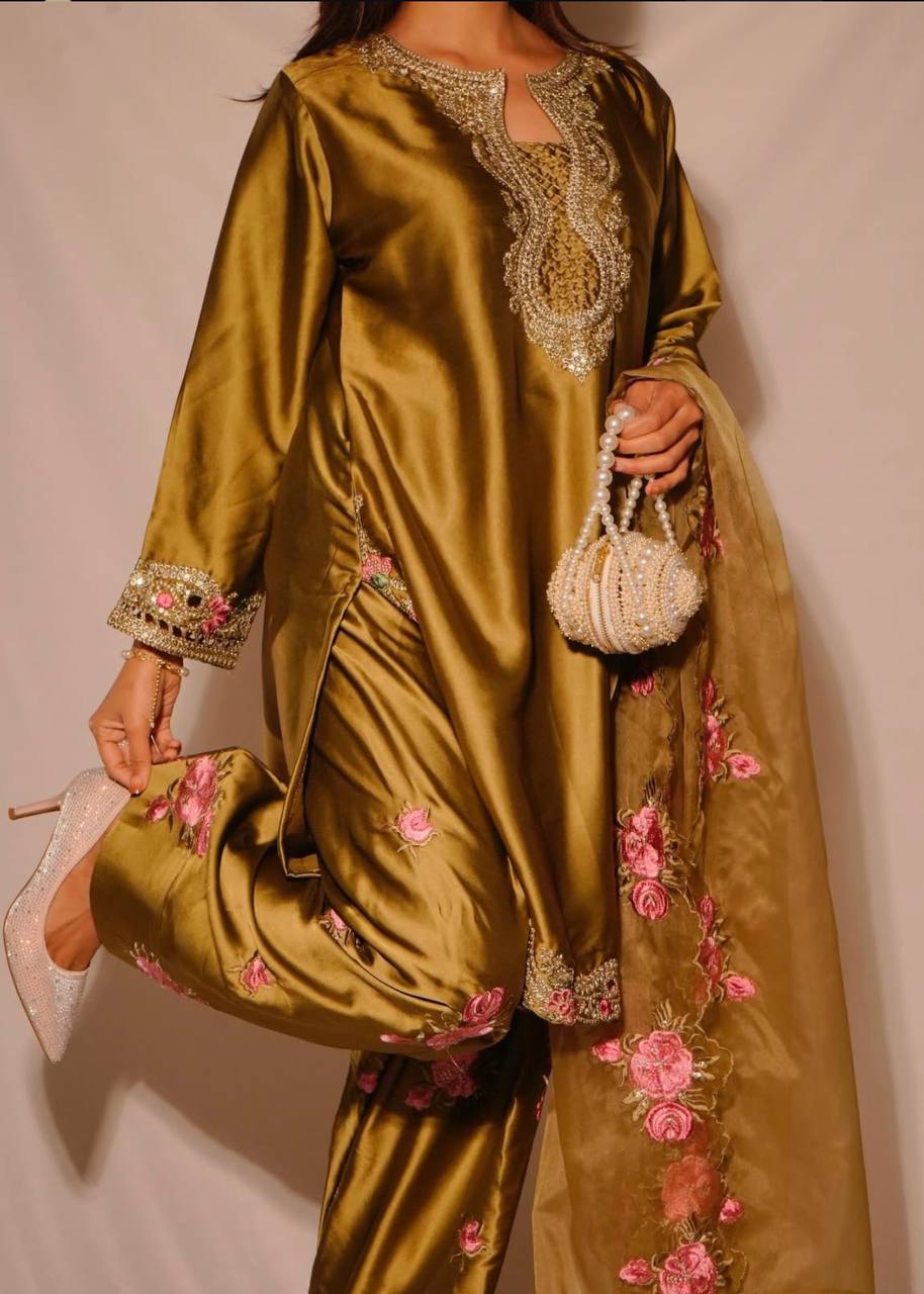 Ladyvastara Heavy Japan Satin Kurti Set with Farshi Salwar & Organza Dupatta