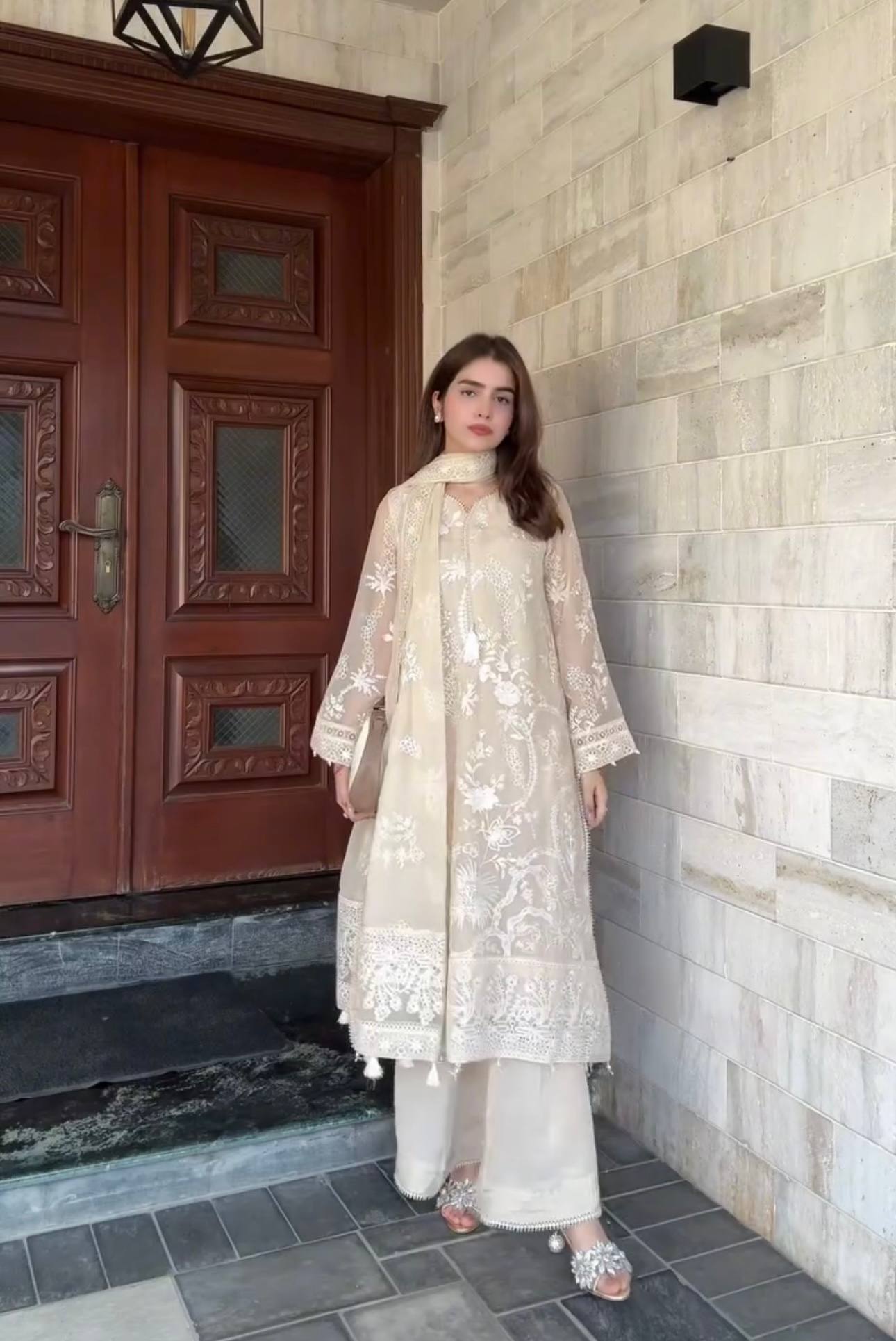 Lady Vastara Designer Georgette Suit Perfect for Every Occasion