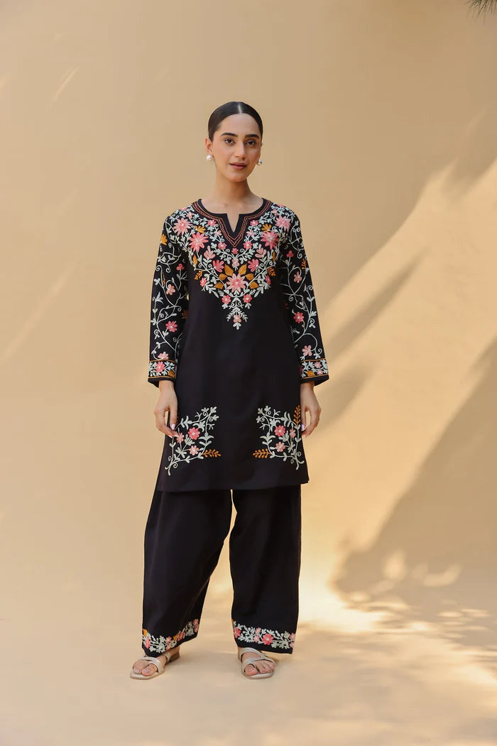 Ladyvastara Elegant Black Roman Silk Kashmiri Aari Kurta Set