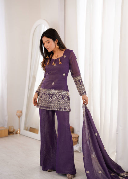 LadyVastara Elegant Crunchy Silk Kurta Set With Bell Bottom & Embroidery Dupatta