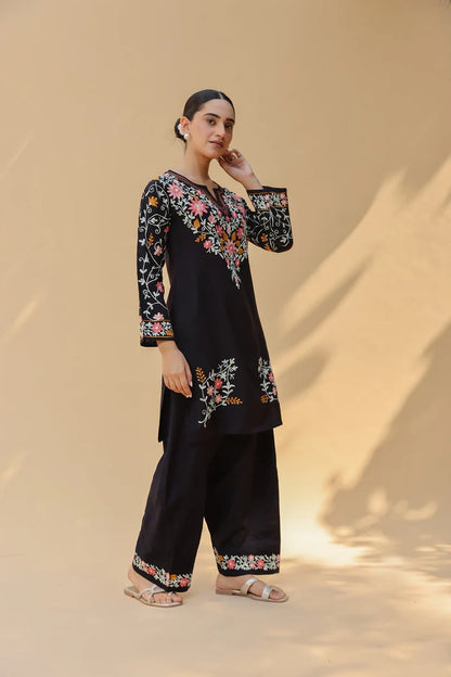 Ladyvastara Elegant Black Roman Silk Kashmiri Aari Kurta Set