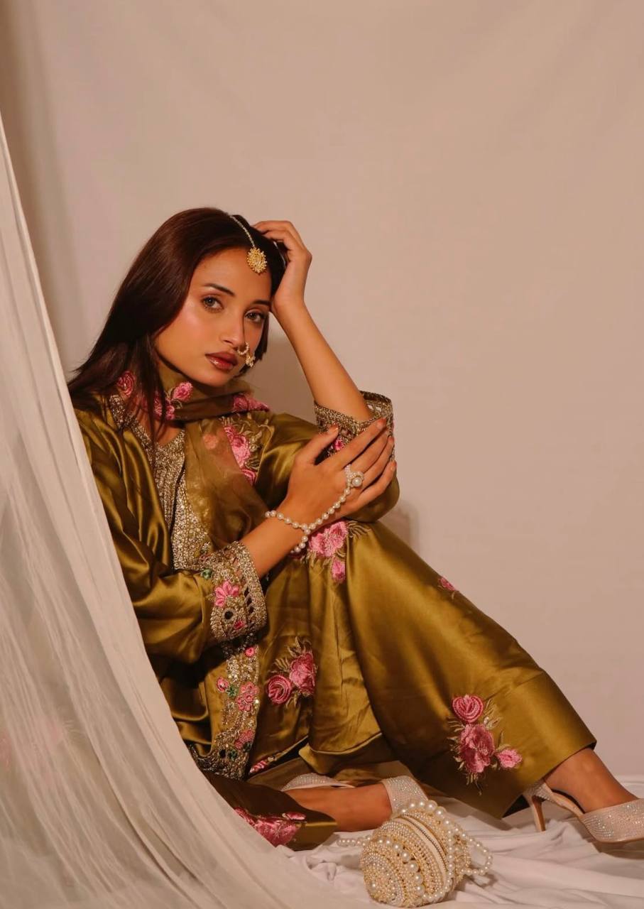 Ladyvastara Heavy Japan Satin Kurti Set with Farshi Salwar & Organza Dupatta