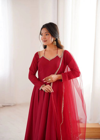 LadyVastara Designer Lace Work Anarkali Gown with Net Dupatta