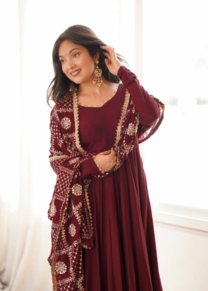 LadyVastara Premium Full Flare Anarkali Suit Set for Women