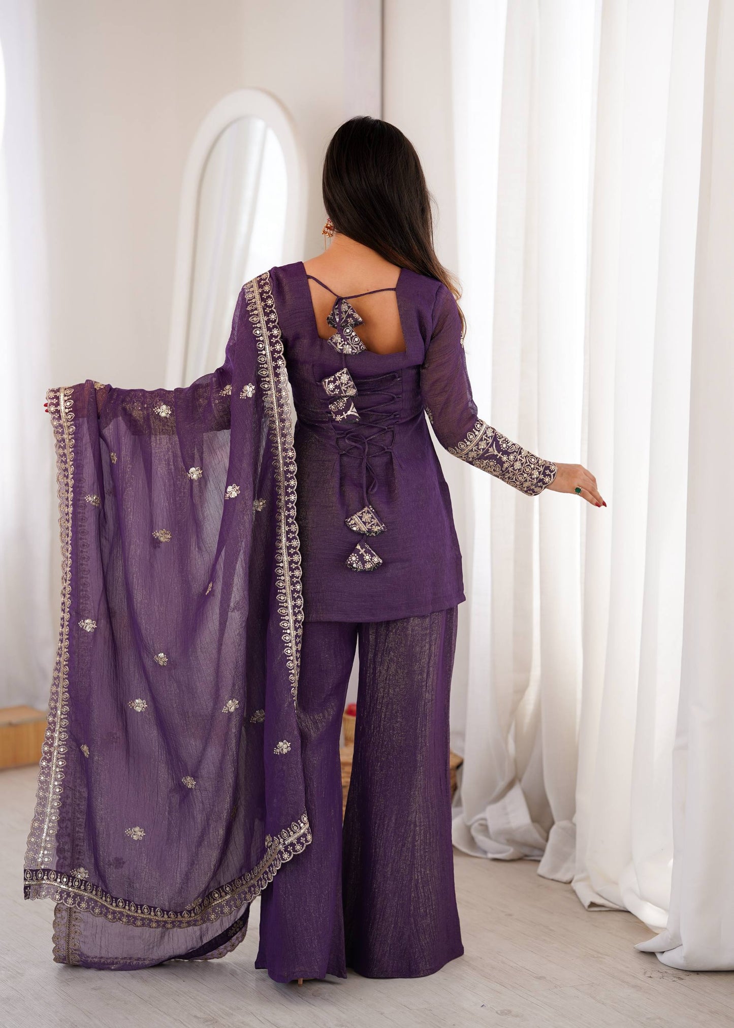 LadyVastara Elegant Crunchy Silk Kurta Set With Bell Bottom & Embroidery Dupatta
